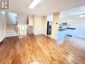 24 Holmwood St in Richmond Hill, ON - Building Photo - Building Photo