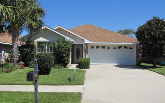 property at 4639 Sunsail Cir