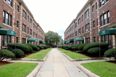 339 Pleasant St, Unit #A1-9 in Malden, MA - Foto de edificio