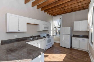 2900 Henshaw Ave in Cincinnati, OH - Building Photo - Building Photo