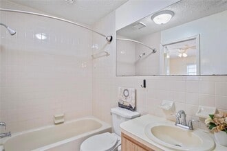 6709 Devonshire Ln, Unit 10A in New Port Richey, FL - Building Photo - Building Photo