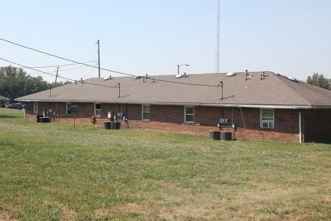 Parkview Apartments in Boonville, IN - Building Photo - Building Photo