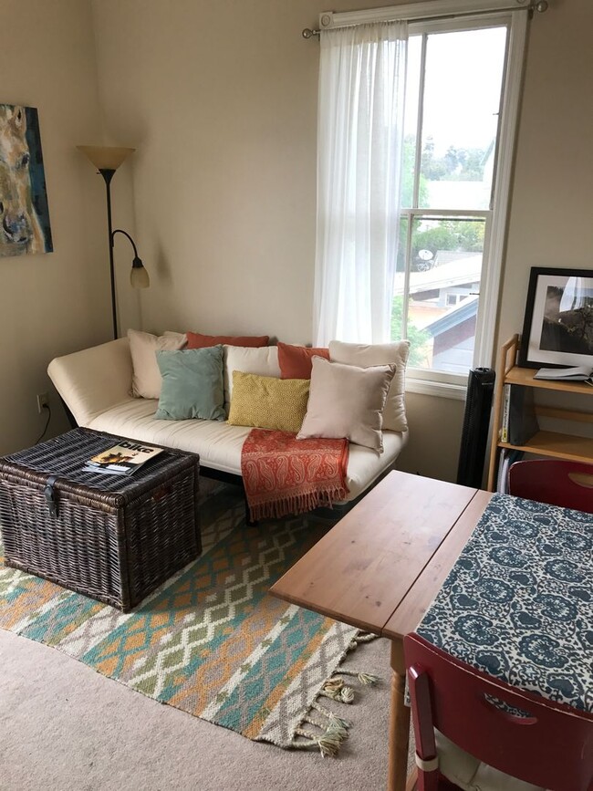 1763 Santa Barbara Ave in San Luis Obispo, CA - Building Photo - Building Photo