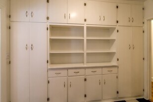 432 Collier Rd NW in Atlanta, GA - Building Photo