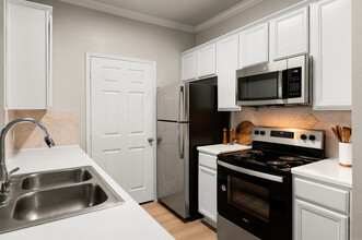 Townhomes of Coyote Ridge in Carrollton, TX - Building Photo - Building Photo