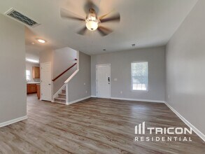4103 Laurel Creek Dr in Greensboro, NC - Foto de edificio - Building Photo
