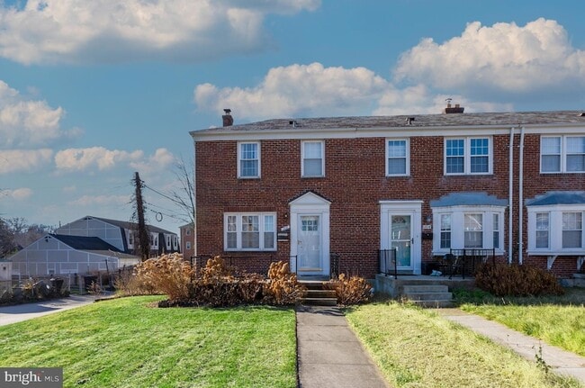 312 Small Ct in Catonsville, MD - Foto de edificio - Building Photo