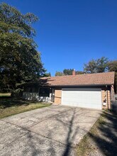 1805 SE Anspach St in Milwaukie, OR - Building Photo - Building Photo