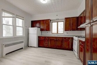 58 Westervelt Ave in Hawthorne, NJ - Building Photo - Building Photo