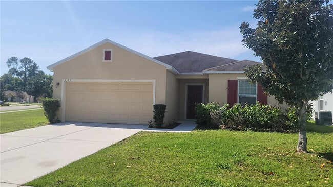 1725 Wallace Manor Loop in Winter Haven, FL - Building Photo - Building Photo