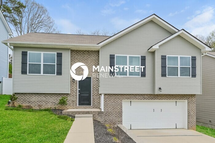 6018 Freebird Ln in Knoxville, TN - Building Photo