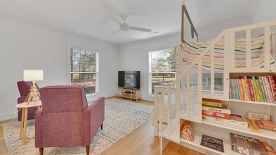 176 Old Cedar Loop in Pawleys Island, SC - Building Photo - Building Photo