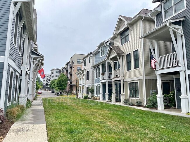 property at 626 Mariner Way