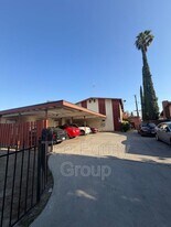 530 E Myrtle Ave in Visalia, CA - Building Photo