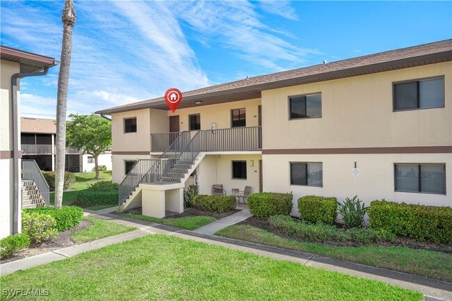 4790 S Cleveland Ave in Ft. Myers, FL - Building Photo - Building Photo