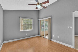 2850 N Oakland Forest Dr in Oakland Park, FL - Foto de edificio - Building Photo