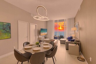 4111 S Ocean Dr in Hollywood, FL - Building Photo - Building Photo