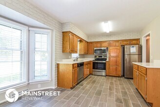 15908 E 38th St S in Independence, MO - Building Photo - Building Photo