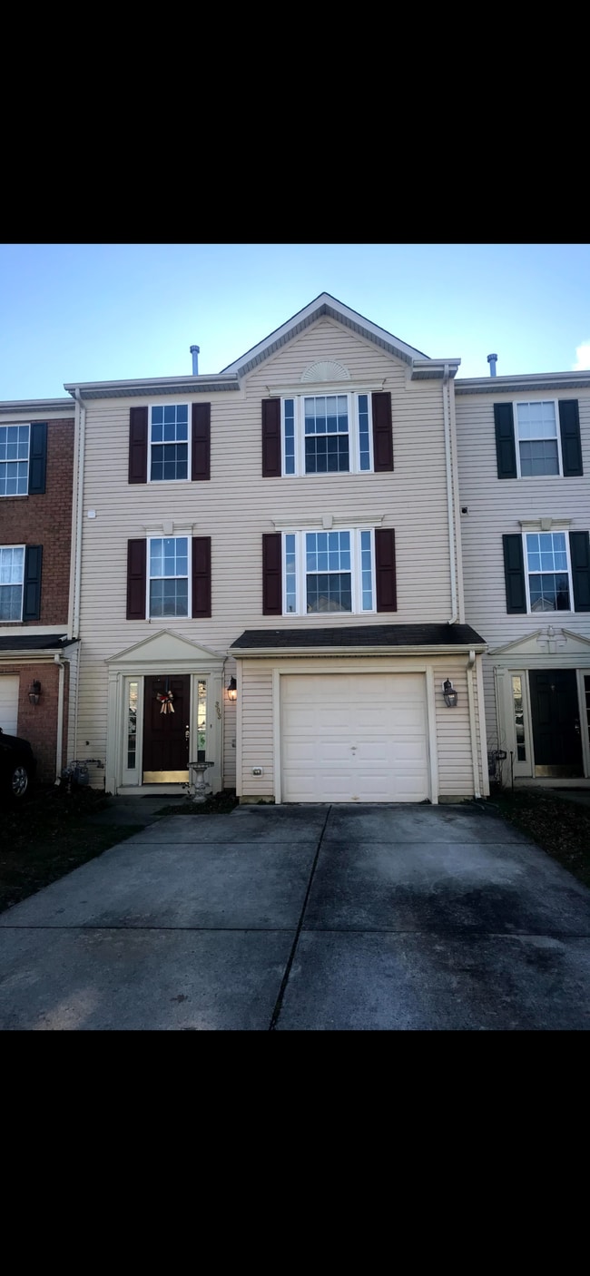 303 Saint Thomas Dr