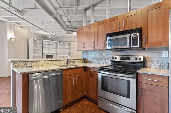 878 Peachtree St NE in Atlanta, GA - Building Photo - Building Photo