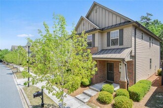 740 Village Field Ct NW in Suwanee, GA - Building Photo - Building Photo