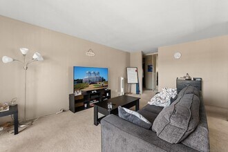 11174 Kelowna Rd, Unit 28 in San Diego, CA - Building Photo - Building Photo