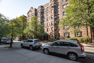 Allendale Apartments in Jackson Heights, NY - Building Photo - Building Photo