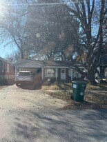 934 E Delmar St in Springfield, MO - Building Photo