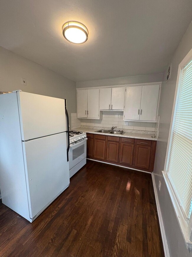 19386 Yonka St in Detroit, MI - Building Photo - Building Photo