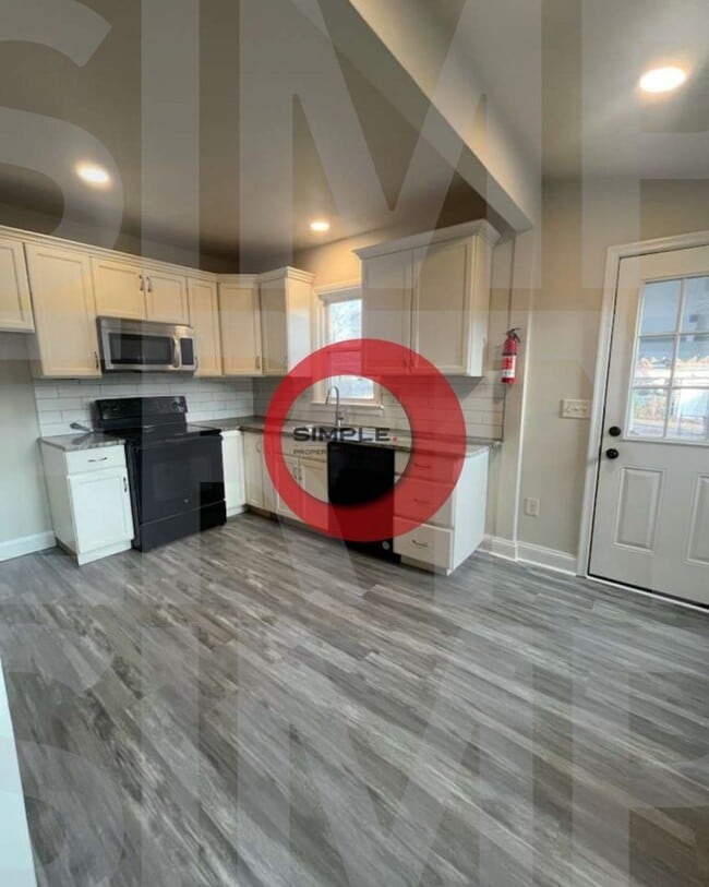 522 N Charlotte St in Pottstown, PA - Building Photo - Building Photo