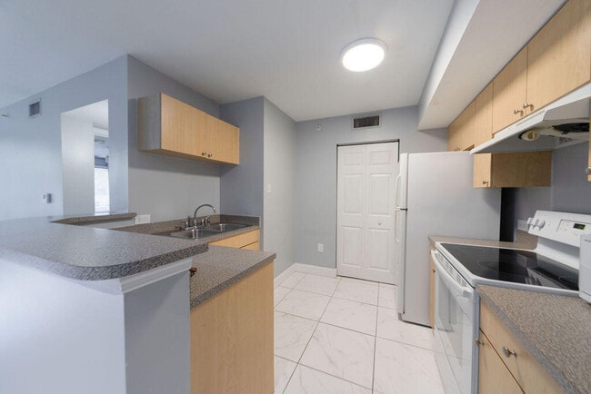 property at 505 Villa Cir