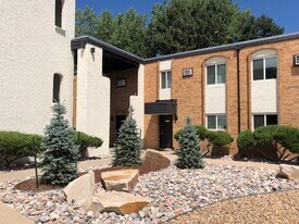 Angel's Fortress Apartments in Boulder, CO - Building Photo