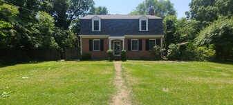 4801 College Ave in College Park, MD - Building Photo