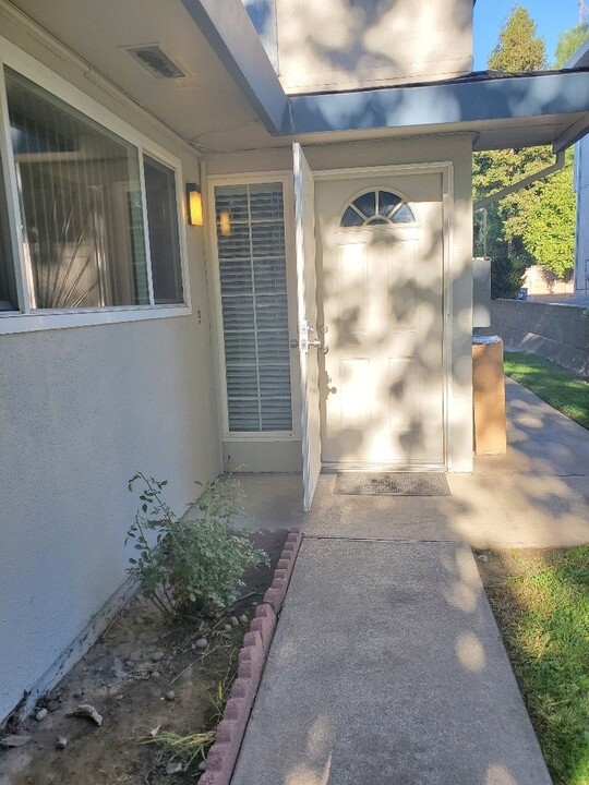 6439 Donegal Dr in Citrus Heights, CA - Building Photo