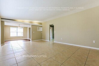 6218 Nutmeg Ave in Sarasota, FL - Foto de edificio - Building Photo