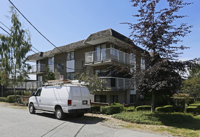 San Mateo Apartments in New Westminster, BC - Building Photo - Building Photo