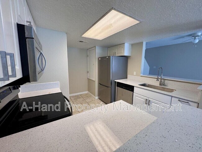 property at 824 Washington Palm Loop