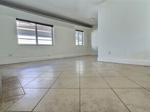 125 Edgewater Dr in Coral Gables, FL - Building Photo - Building Photo