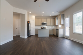 Legacy Pointe Rental Homes in Dallas, GA - Building Photo - Interior Photo