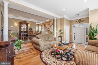 43002 Marburg Terrace in Broadlands, VA - Building Photo - Building Photo