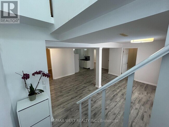 10 Pagehurst Ct in Richmond Hill, ON - Building Photo - Building Photo