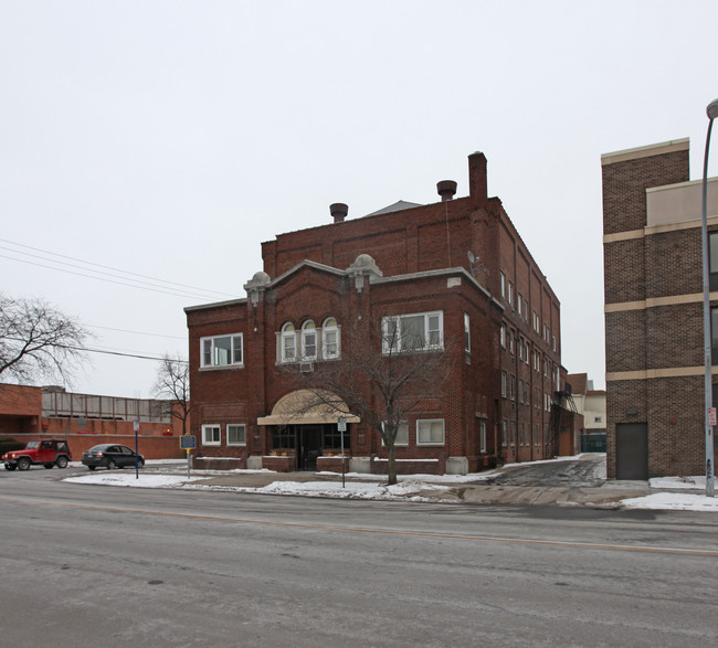 404 Main St in East Rochester, NY - Building Photo - Building Photo