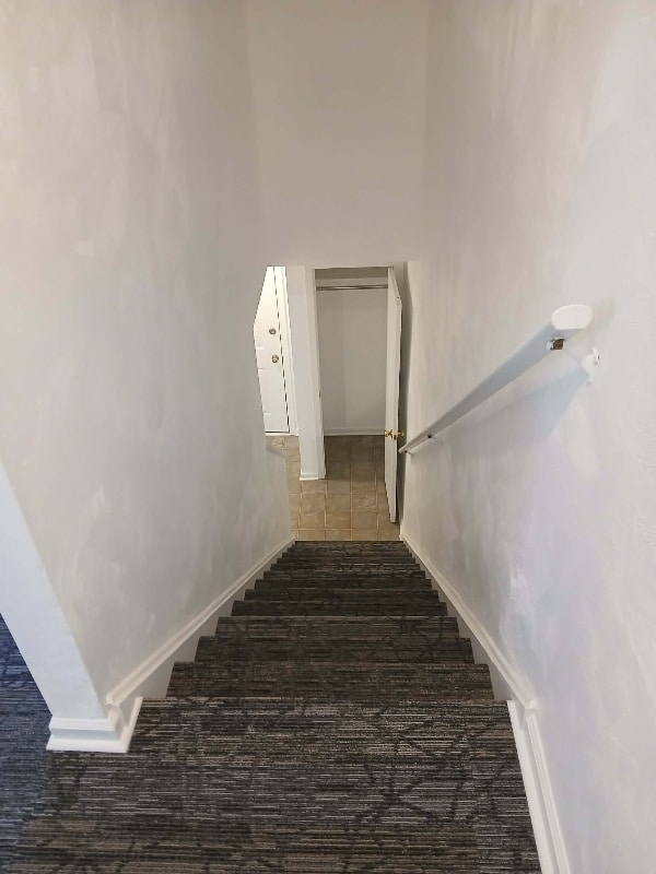 2403 Roanoke Ave in Newport News, VA - Building Photo - Building Photo