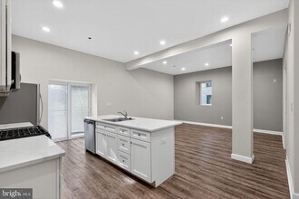 980 N Marshall St in Philadelphia, PA - Building Photo - Building Photo