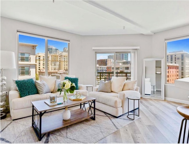 330 J St in San Diego, CA - Building Photo - Building Photo