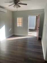 804 E Louisiana Ave-Unit -B in Tampa, FL - Foto de edificio - Building Photo
