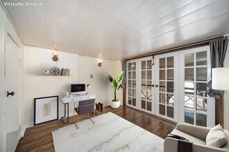 205 10th St in Jersey City, NJ - Building Photo - Building Photo