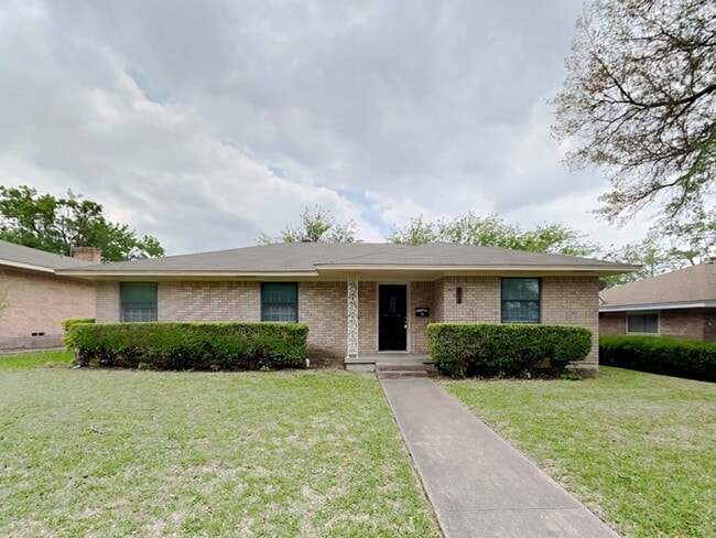 property at 818 Rea Ave