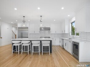 345 Reef Rd in Fairfield, CT - Building Photo - Building Photo