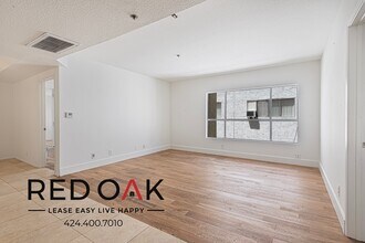939 Palm Ave in West Hollywood, CA - Building Photo - Building Photo